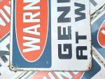 Warning genius at work 20x30 metalen bordje 810616 7434642182108