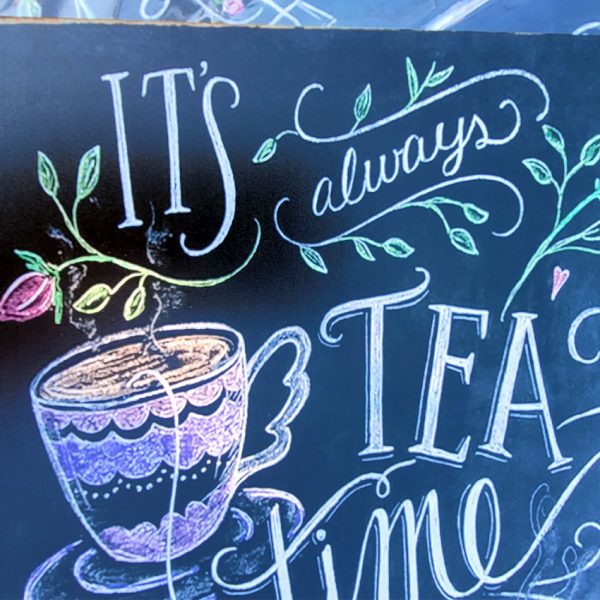 It's always tea time wandbord 20x30 huis tuin en keuken detail