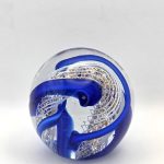 Glazen paperweight blauw-wit-gouden swirl - p12