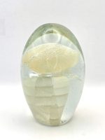 Glazen paperweight met grote goud-witte kwal - p14 - Afbeelding 4