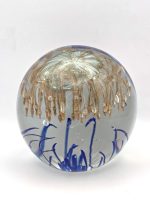 Glazen paperweight gouden kwal met blauw zeewier - p17 - Afbeelding 4