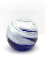 Glazen paperweight paars-blauwe planeet met witte wolken - p18 - Afbeelding 4