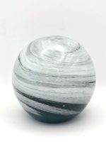 Glazen paperweight groen-blauwe planeet met witte wolken - p19 - Afbeelding 3