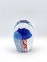 Glazen paperweight met blauw-oranje kwal - p21 - Afbeelding 3