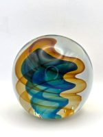 Glazen paperweight groen-oranje swirl - p24