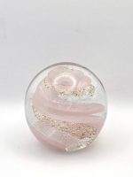 Glazen paperweight roze-gouden swirl - p28