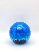 Glazen paperweight blauwe bol met luchtbellen - p3 - Afbeelding 4