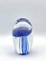 Glazen paperweight met blauw-paarse kwal - p34