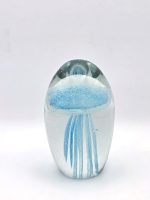 Glazen paperweight met brede lichtblauwe kwal - p4 - Afbeelding 3